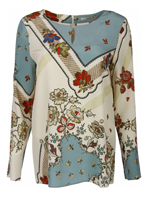 blouse lm offwhite met lichtblauw bloemprint