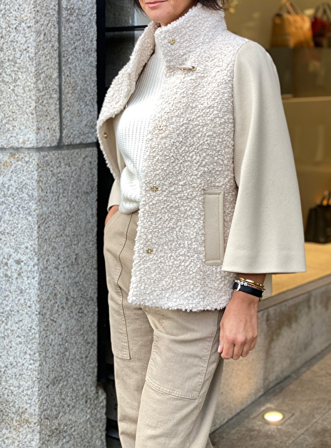 cape kort wol bouclé offwhite beige
