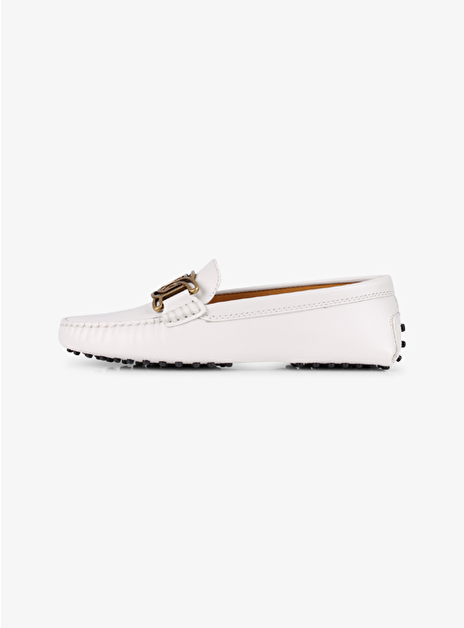 Mocassin leder wit mat goud logo en nopjes zool