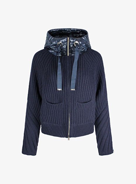 Vest knitted en step marine