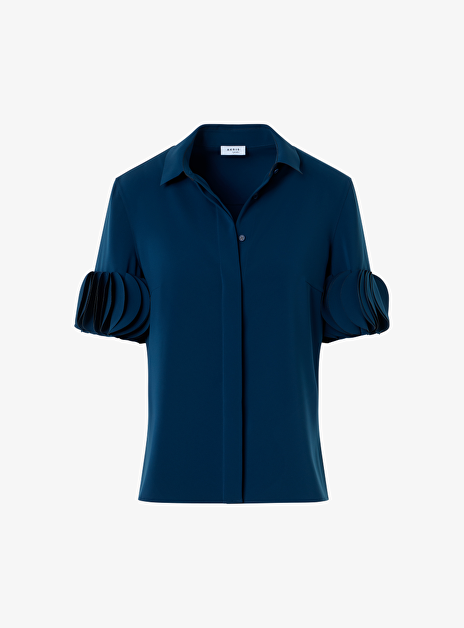 Blouse blauw met sier cirkels op mouwen