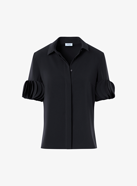 Blouse zwart met sier cirkels op mouwen