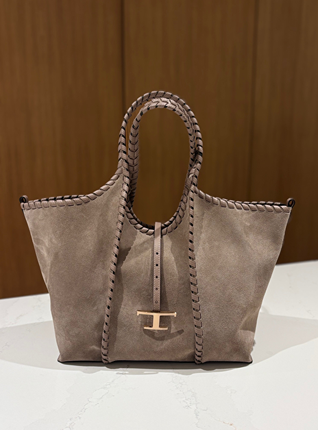 T Timeless Shopping Bag in Suede Medium