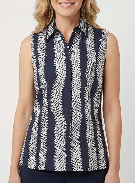 Blouse blue black met getekende witte lijnen