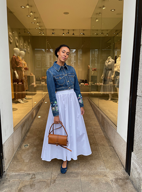 Cropped jeans jasje met borduursel