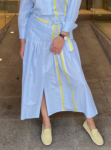 Rok lichtblauw met geel witte streep