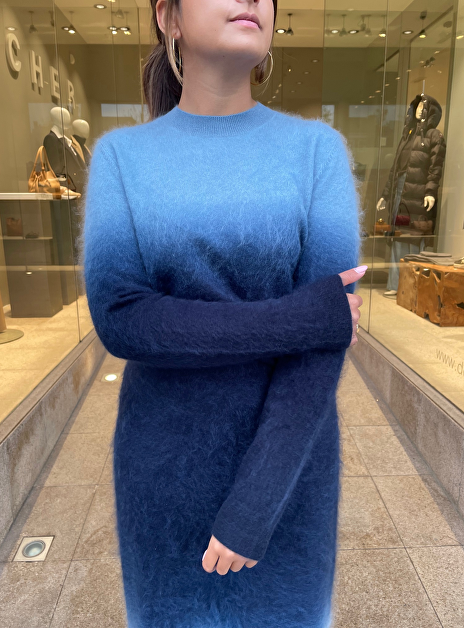 Pull kaleia dip dye lichtblauw navy ronde hals
