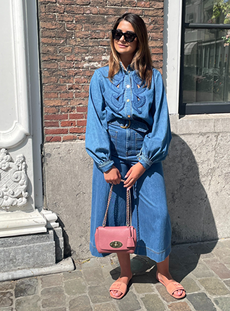 Denim blouse met applicatie