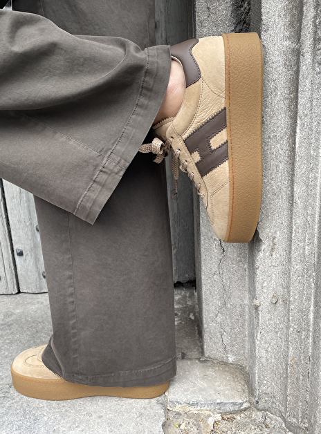 Cool Sneaker h698 nubuck camel met plateau zool