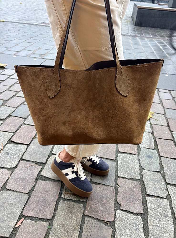 Soft structure, strong style