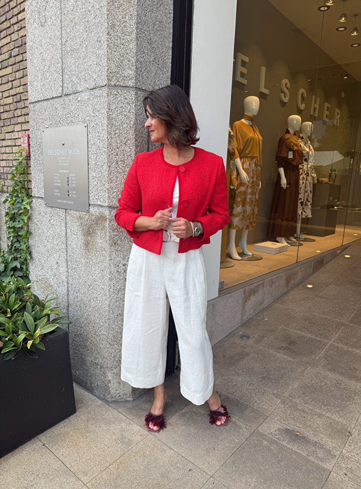 Akris Red & White