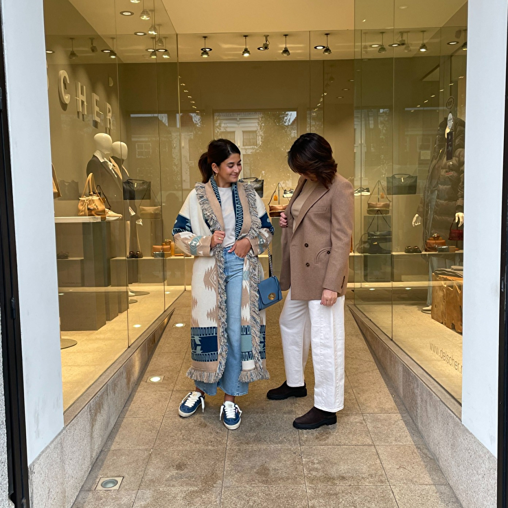 Stijlvolle, trendy en luxe damesmode